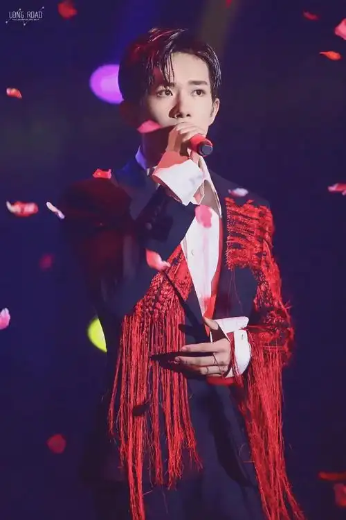 181128 易烊千玺燚s成人礼 part1