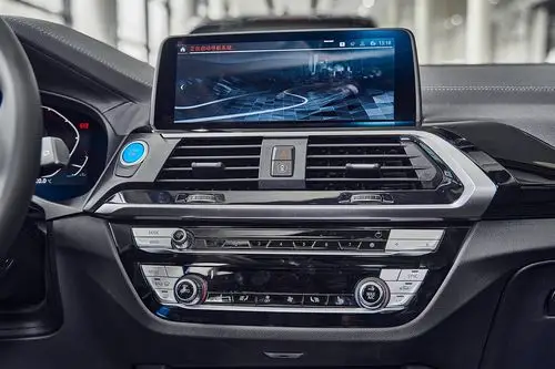 宝马纯电动ix3车机系统演示