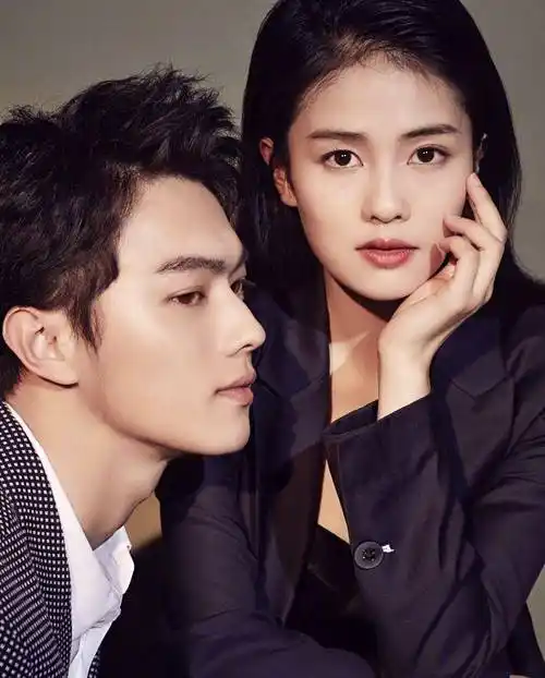 白鹿"新恋情"曝光,男方戴着帽子身穿绿衣颇为个性_许凯_哥哥_包间