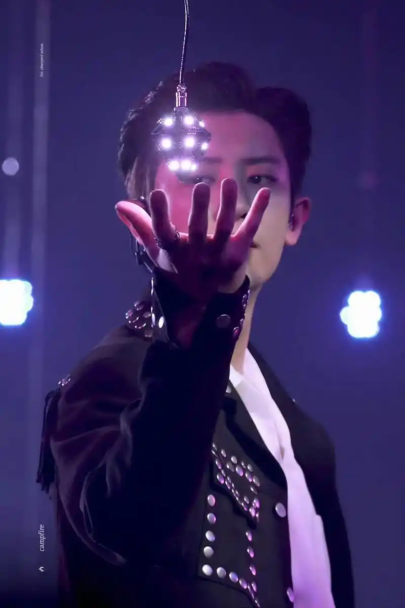 朴灿烈舞台神图 - 抖音