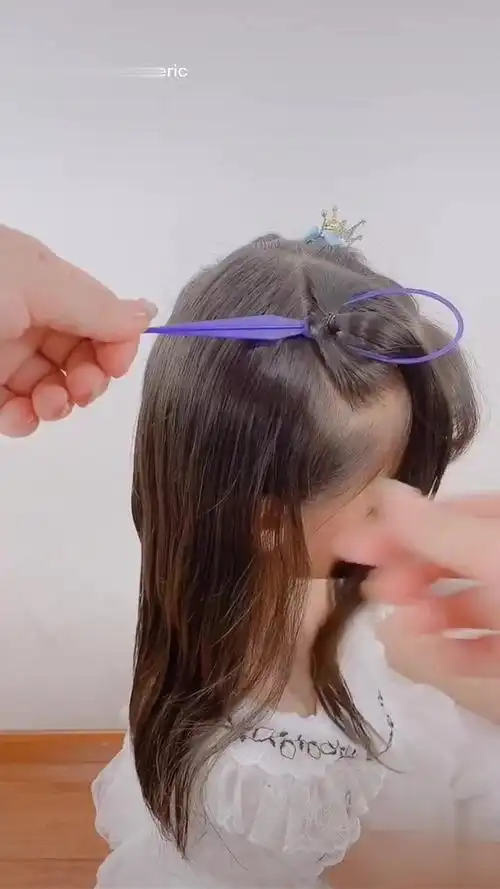 每天更新编发教程 小女孩发型简单扎法 夏日清凉发型 甜美公主编发