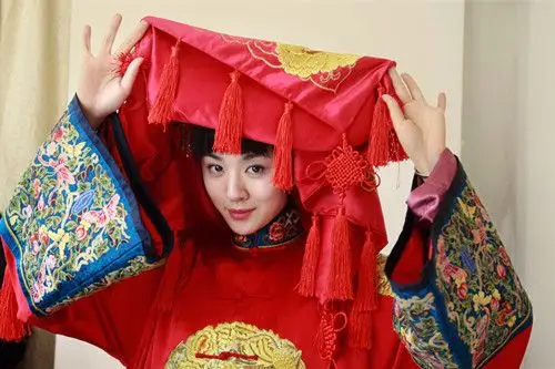 拍续集压力大   王晓晨   搜狐娱乐讯 由李保田,王晓晨主演的古装轻