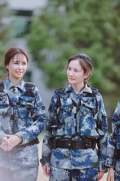 《真正男子汉》爆出海量素颜照,杨幂,佟丽娅,沈梦辰,纷纷卸掉美妆