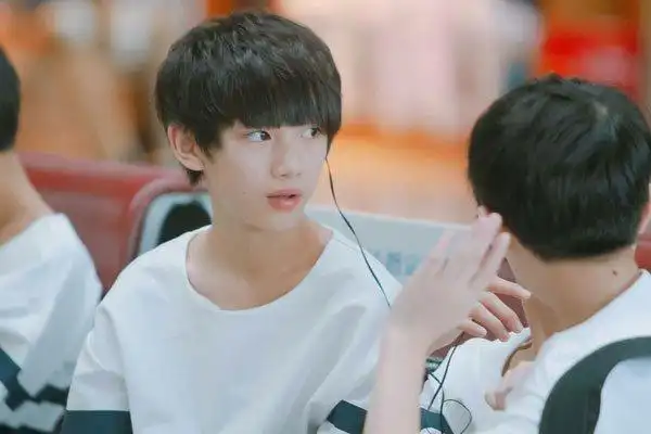 台风少年团队长丁程鑫丁程鑫个人资料简介