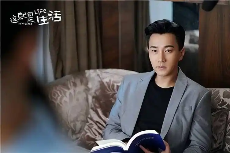 吃一堑长一智!刘恺威与王鸥"夜光剧本"绯闻后,变得谨慎演戏了_生活_杨