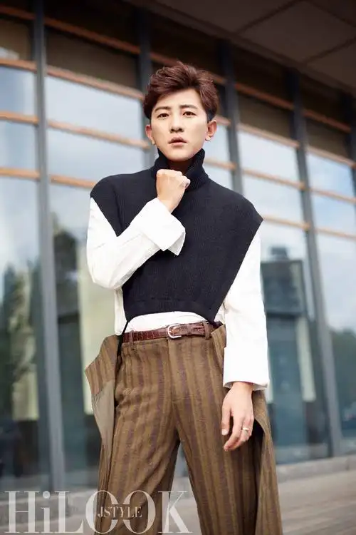 hilook|论"冻龄鲜肉"怎么少的了他?看大左演绎针织暖男风