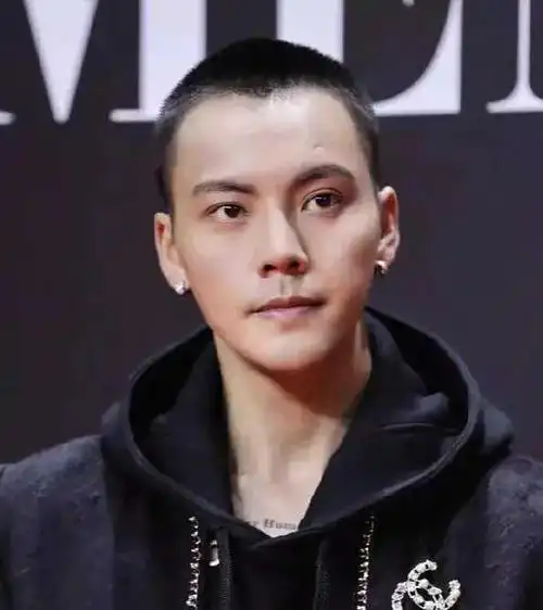 寸头发型男陈伟霆 - 搜狗图片搜索