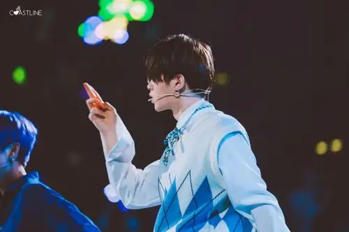 6上海巡演图见水印黄明昊… - 堆糖,美图壁纸兴趣社区