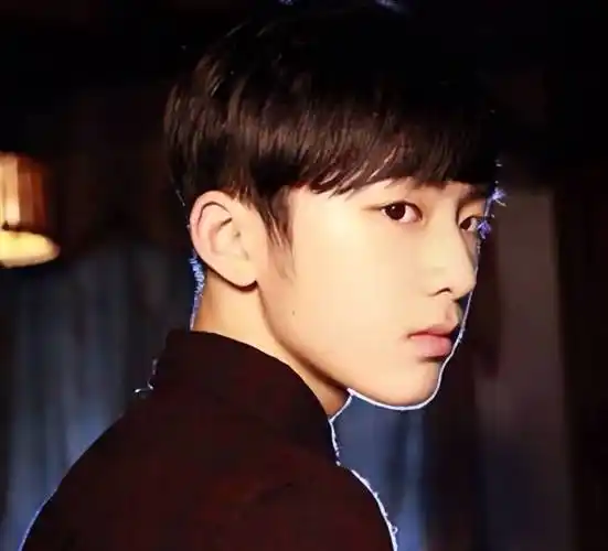 刘志宏妻子是易千玺梦女,6个小号被扒,晒夫妻生活,引网友众怒|王源|四