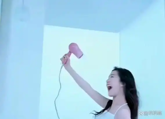 考古大发现!刘亦菲18年前的专辑《放飞美丽》原来这么宝藏?