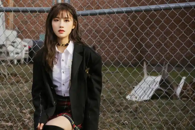 将想念藏于歌中 陈意涵estelle新单曲《想你》浪漫赴约