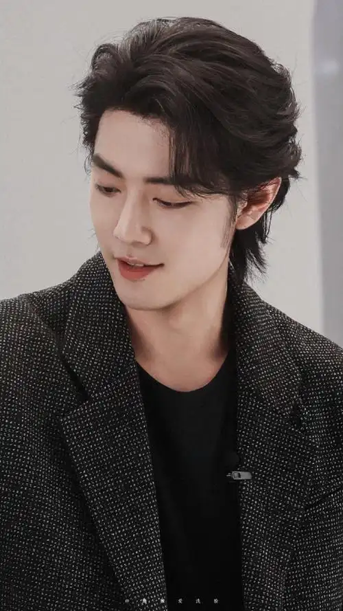 肖战欧莱雅pro品牌全球代言人##肖战长发全黑造型