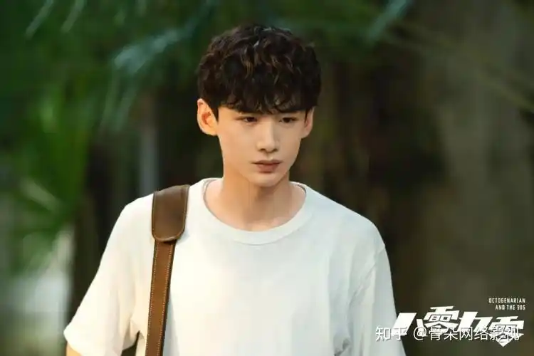 如何评价白敬亭和吴倩主演的电视剧八零九零