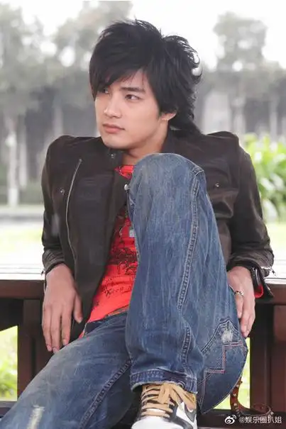 贺军翔为自己不当言论道歉