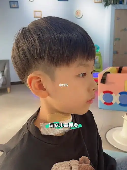 韩版碎盖发型儿童小孩发型