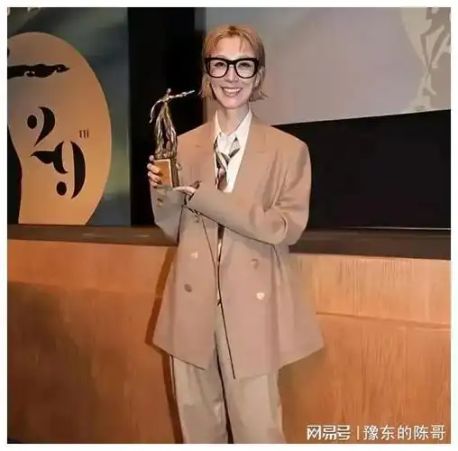 郑秀文瘦成皮包骨,中年无子,婚姻不幸,惹人同情|唱片|刘德华|张学友