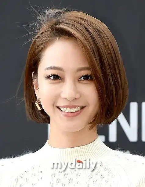 菱形脸适合什么短发发型女