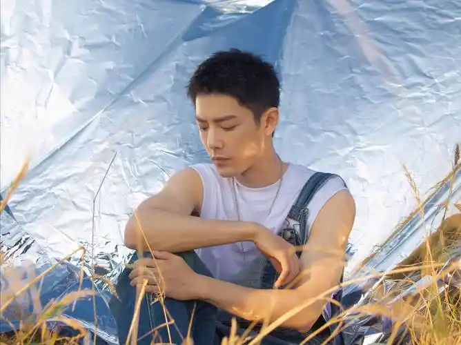 肖战生日当天光点狂卖170万张总销售额突破1亿3千万