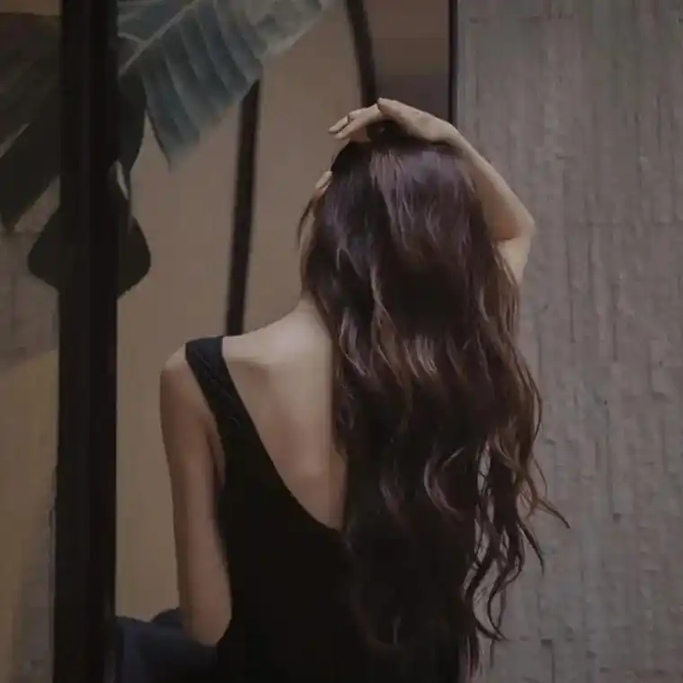 唯美女生背影头像.#唯美 #女生头像 #氛围感拉满的头像 # - 抖音