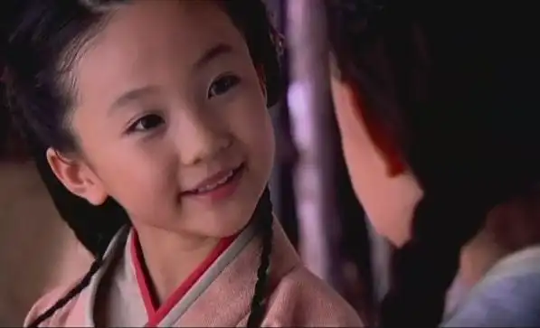 甚至在美人心计里面,直接把一旁的蒋依依给比成了丑小鸭!