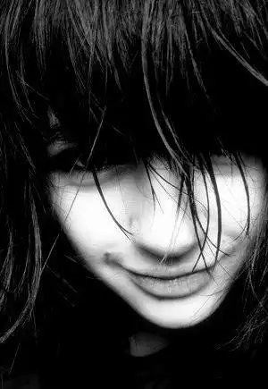 给我几张玛丽莲曼森那种风格的好看头像 半人半鬼