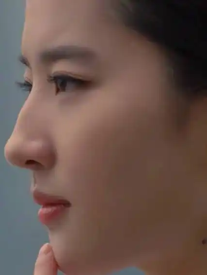 天仙的颜真是百看不厌,驼峰鼻好棒,内娱颜值天花板-度小视