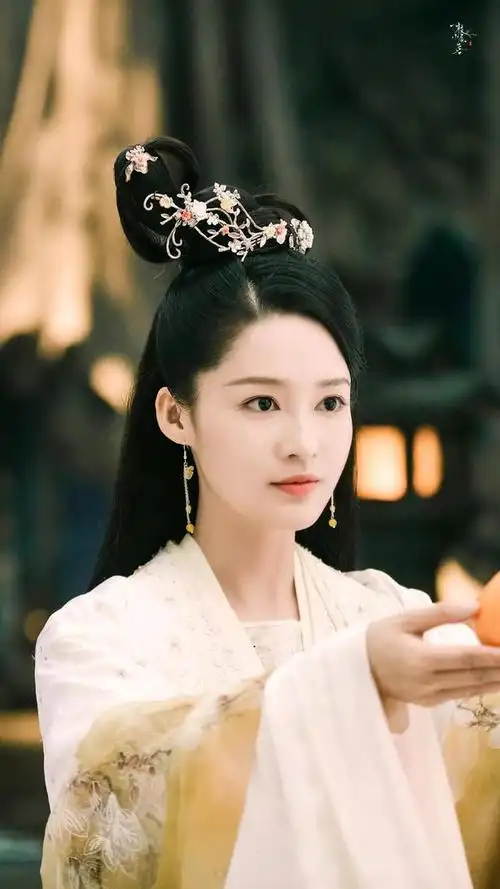 李沁唯美古装壁纸