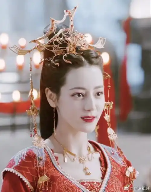 迪丽热巴与古装的适配度