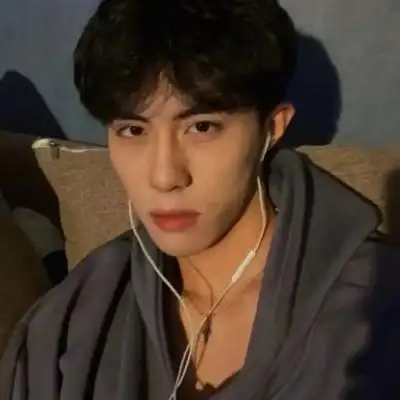 2021抖音最火男生头像高清好看的2021最火男生微信头像图片