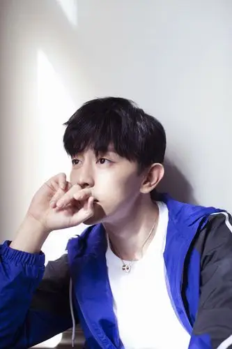 邓伦愿你在2021年更上一层楼