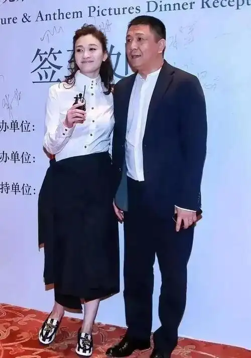 李小冉,感情经历挫折后,最终收获爱情|鄢颇|梅婷|孙东海|钟汉良_网易