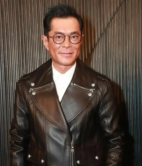 53岁古天乐当老板为年轻女演员站台,嘴唇变薄颧骨增突显出年纪