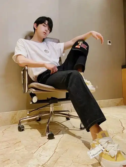 郭俊辰smilerepublic