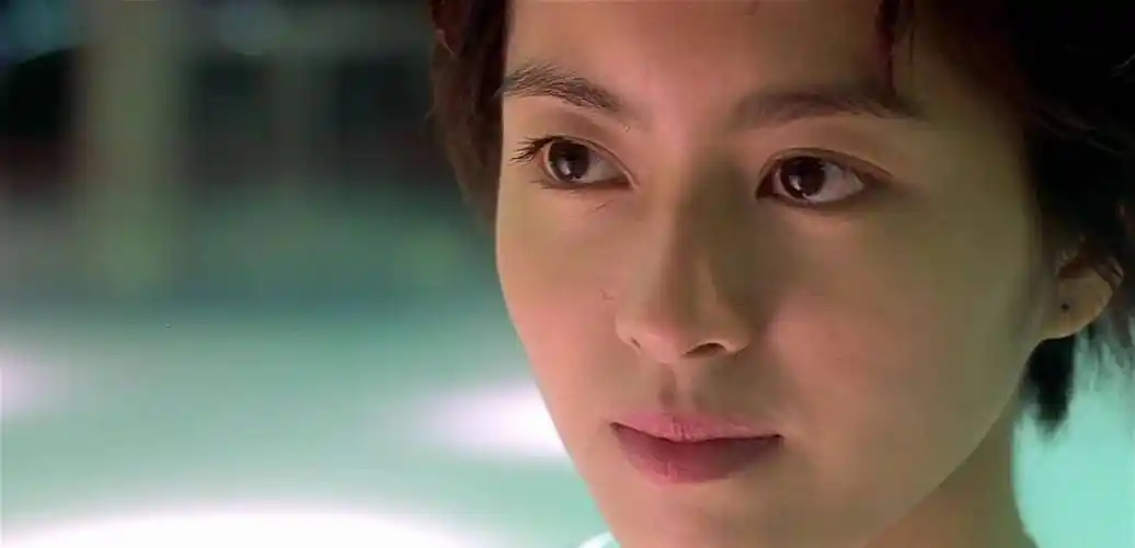 45岁看起来最多像30岁_梁咏琪_小脸_色彩