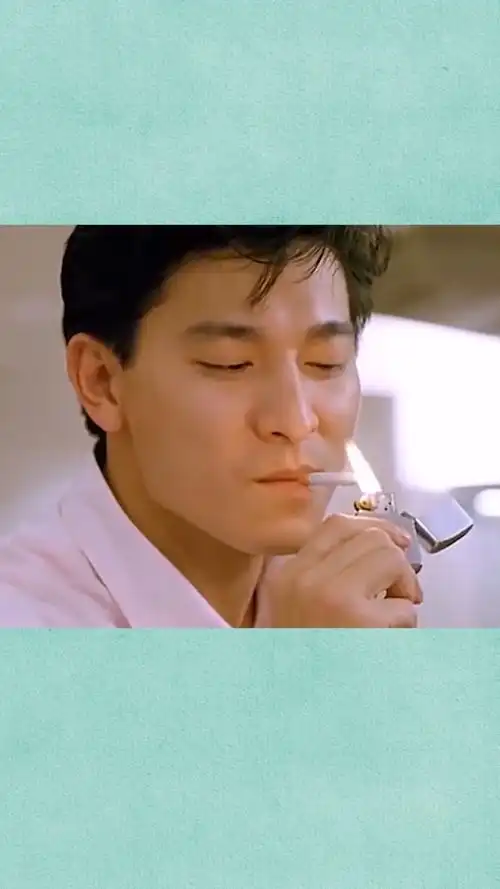 刘德华#难以被超越的经典动作之刘德华点烟,极具观赏性!-全民小势频