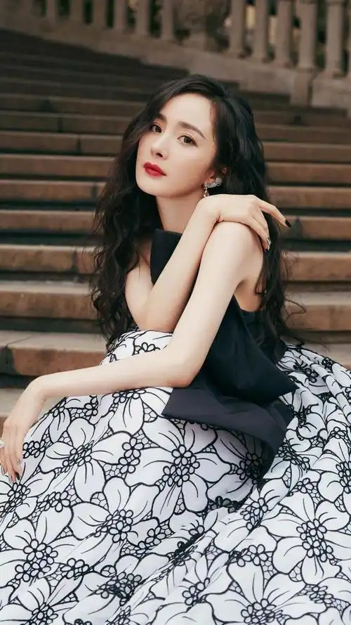 杨幂性感露背长裙魅惑迷人写真,图片大全,高清,图库-回车桌面