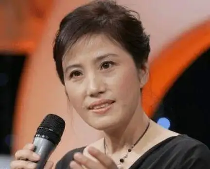 57岁国家一级导演汪俊:因丁克离婚,前妻再婚生子,现状如何?