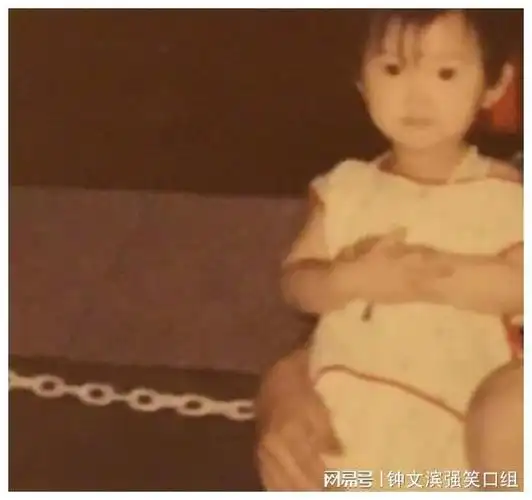 被生父扔进垃圾桶到巅峰,母亲捡回将她培养成明星,毛晓彤的逆袭