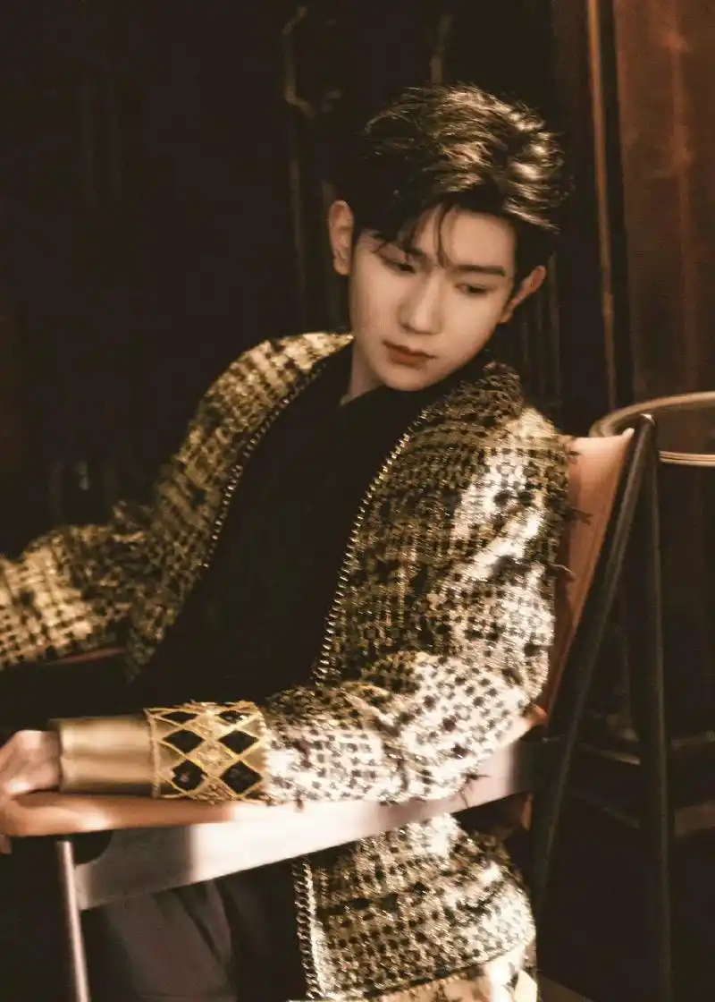 一些王源渣苏感照片.#王源 #渣苏感 #壁纸 #推荐 #王源 - 抖音