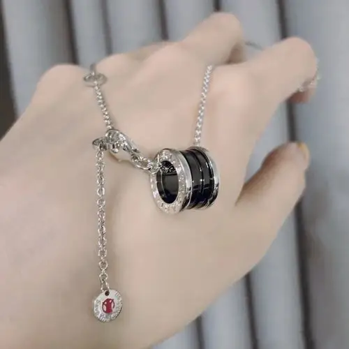 宝格丽项链男_bvlgari/宝格丽慈善款项链 925银黑色陶瓷吊坠 男女同款