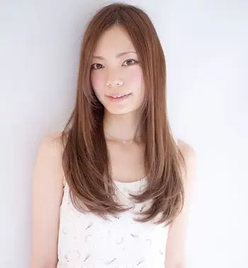 内扣梨花头中长发 浪漫减龄最流行