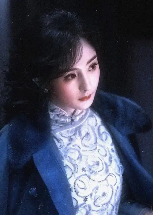 邓超请100个人看杨幂新电影