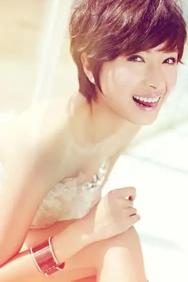 万茜年轻时候(万茜低调多变是胡歌的熊青春)(5)