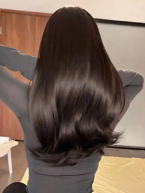 理发店几十年不去自己染头一年染三次