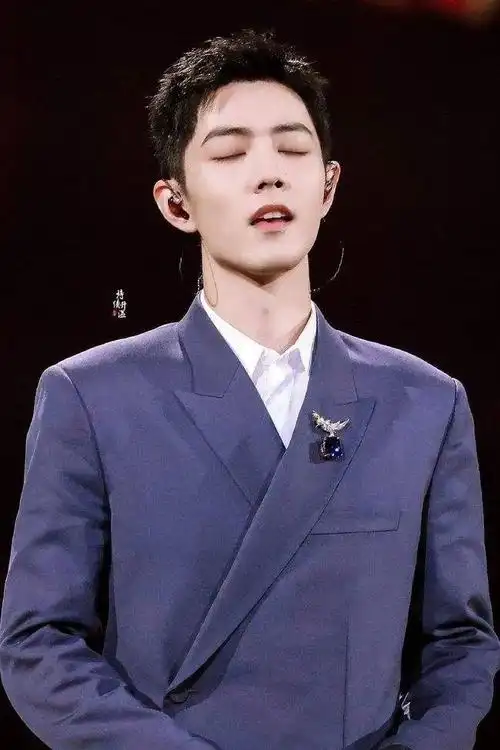 肖战|最火锁屏壁纸,你们最喜欢哪张壁纸呢