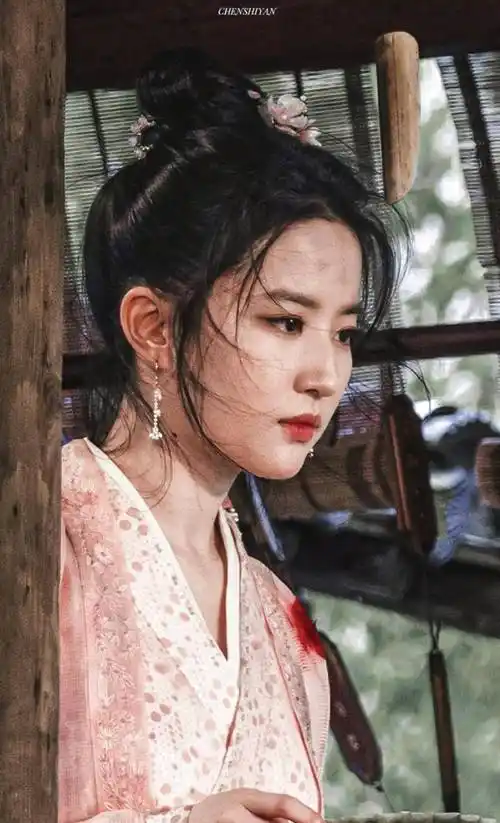 别再吹刘亦菲的颜值了,她的"过往"可真不少_美貌_古装_天仙