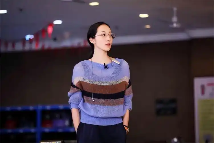 表面是艺人实际上家世显赫的4位女星个个根正苗红没人敢惹