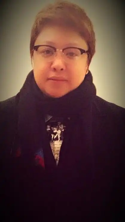 韩红晒"疯玩"照 网友惊呼:又瘦了(图)