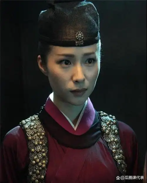 江一燕王珞丹从一个当红女星转变为一个"透明"女星,她的经历确实让人