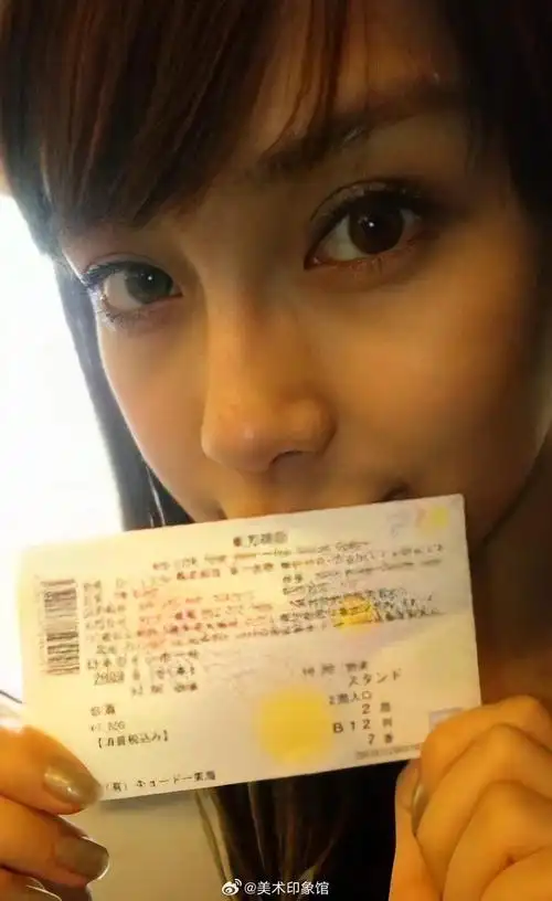 早年在日本发展的angelababy 杨颖